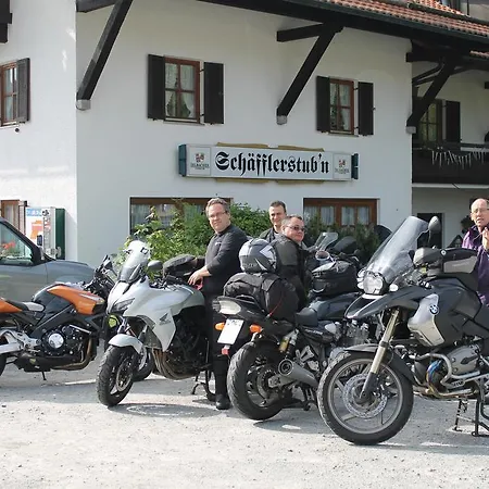 Schaefflerhof 3*