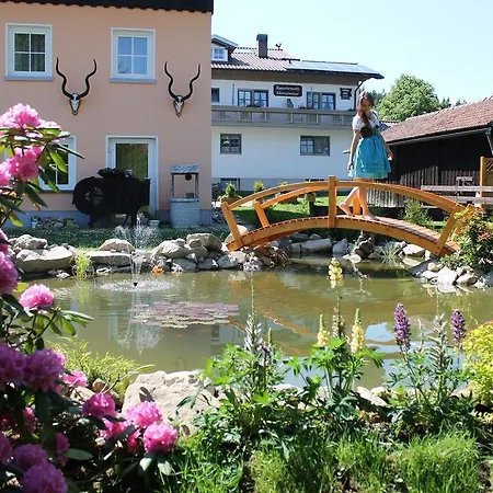 Hotell Schaefflerhof 3*